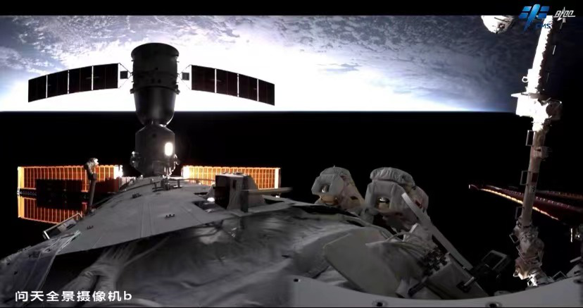Kru Shenzhou-14 Berjaya Jalani Misi EVA Kedua