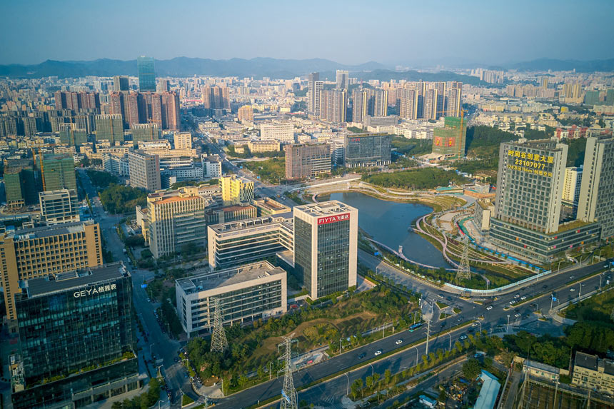 Shenzhen, Pengeluar 42% Jam Tangan Global