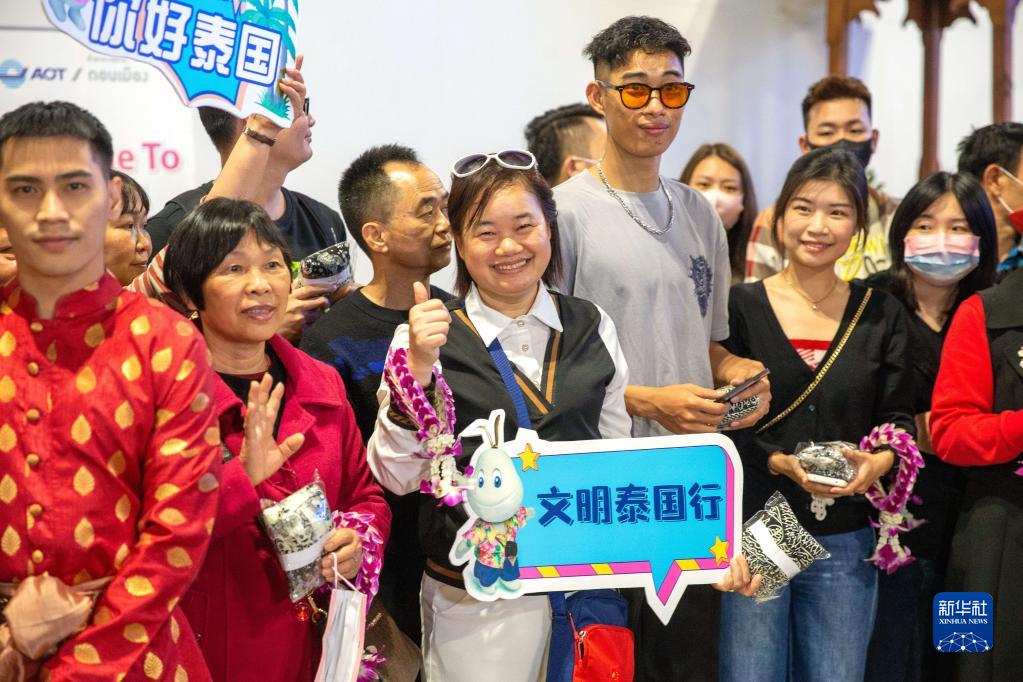 Thailand Sambut Rombongan Pelancong Pertama dari China Sejak Pandemik Melanda