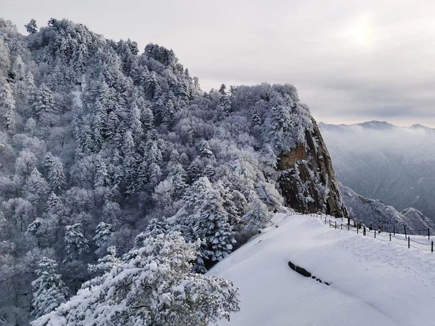 Gunung Huashan, Lautan Awan Menanti