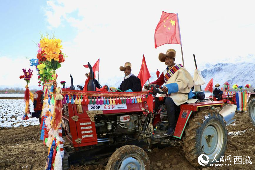 Upacara pembajakan musim bunga diadakan di kauti Maizhokunggar, Lhasa, Tibet. (Gambar oleh Tsering Norbu/People’s Daily Online)