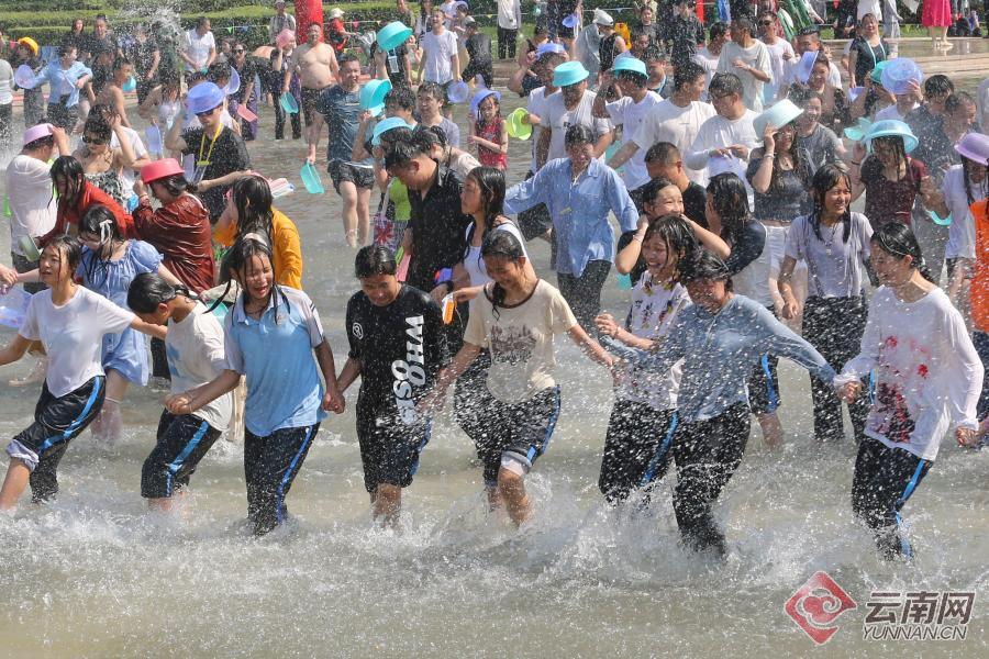 Pesta Songkran Disambut Meriah di Yunnan