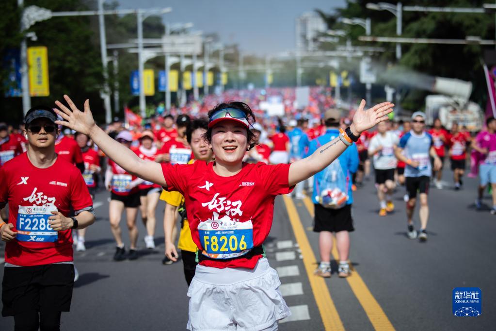 Maraton Wuhan 2023. (Foto/Xinhua)