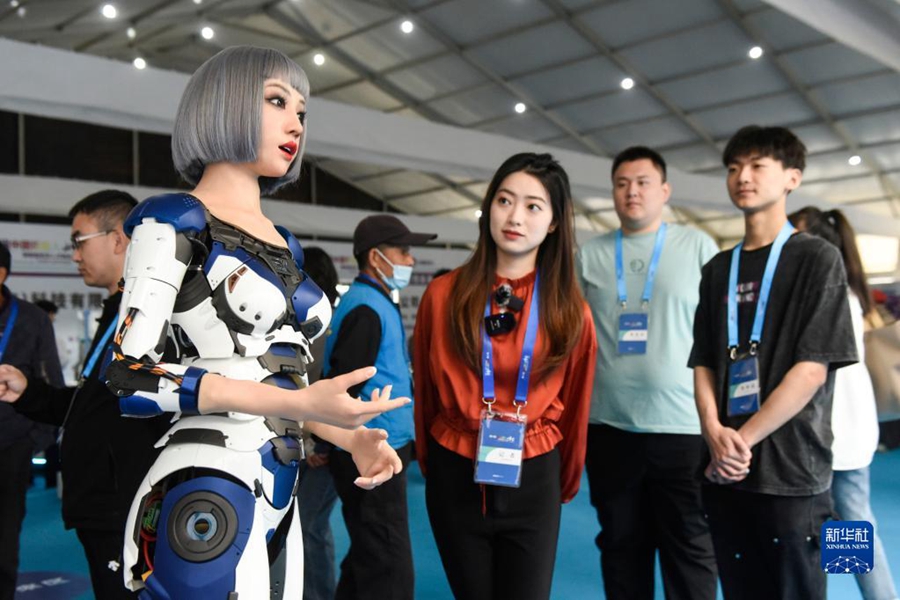 Sidang Kemuncak Robotik China ke-8 Buka Tirai