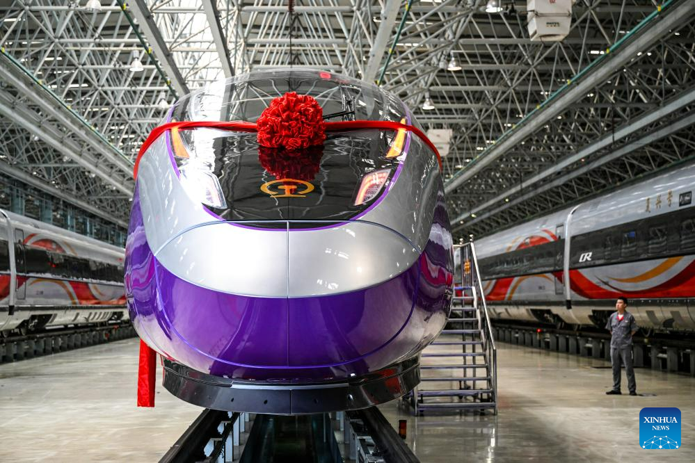 Tren Laju Fuxing Rekaan Khas Sukan Asia Hangzhou Dirasmikan