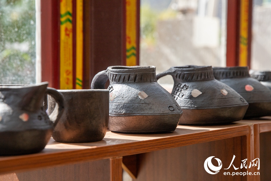 Kenali Keindahan Tembikar Hitam Yunnan