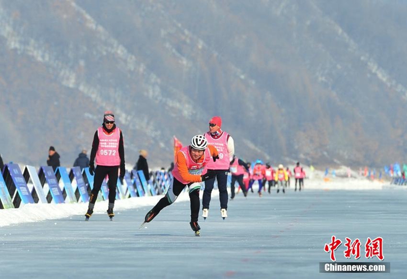 Atlet Cabar “Maraton Ais” di Jilin