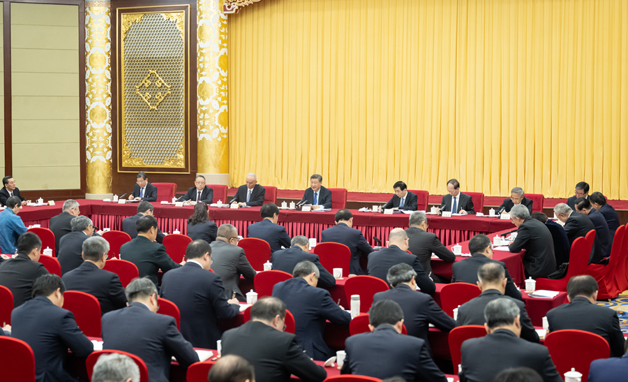 Xi Jinping Beramah Mesra dengan Anggota CPPCC