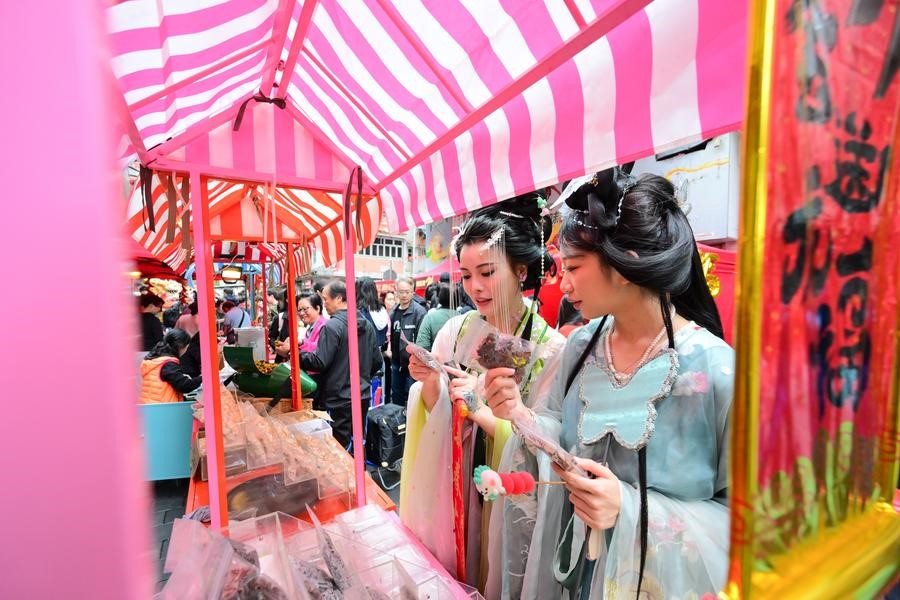 Pakai Hanfu Melancong, Trend Pemuda China