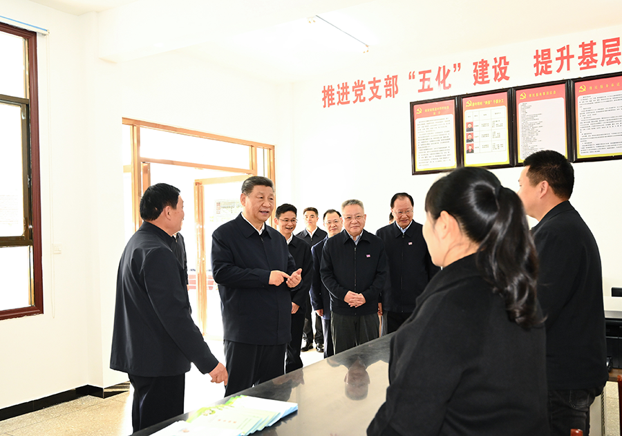 Xi Buat Tinjauan di Bandar Changde
