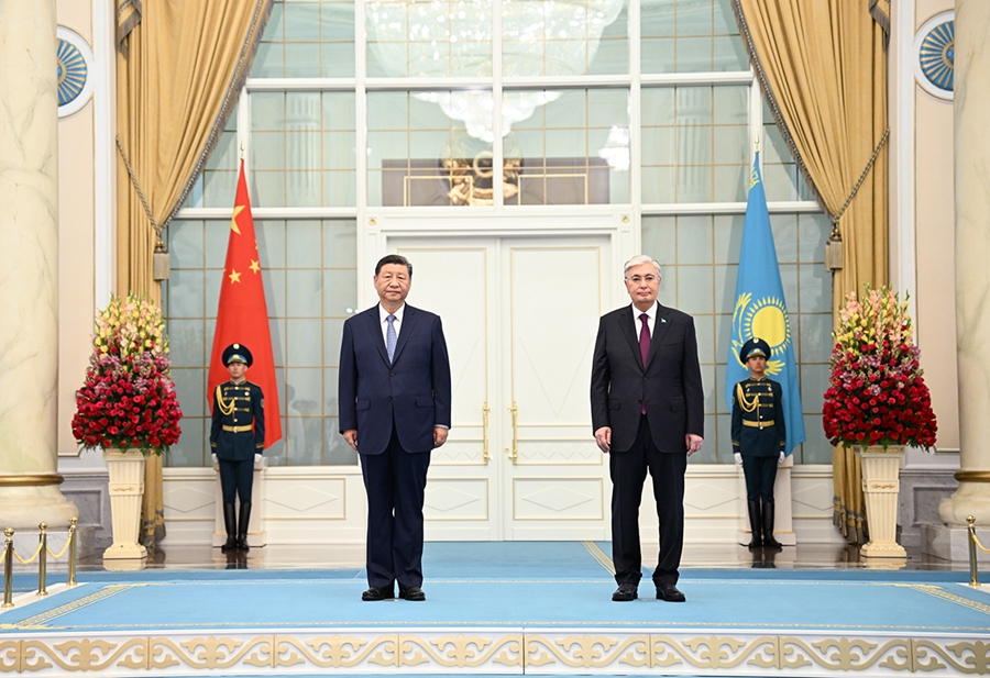Bersama Bina Komuniti Berkongsi Nasib China-Kazakhstan yang Lebih Berkonotasi: Xi