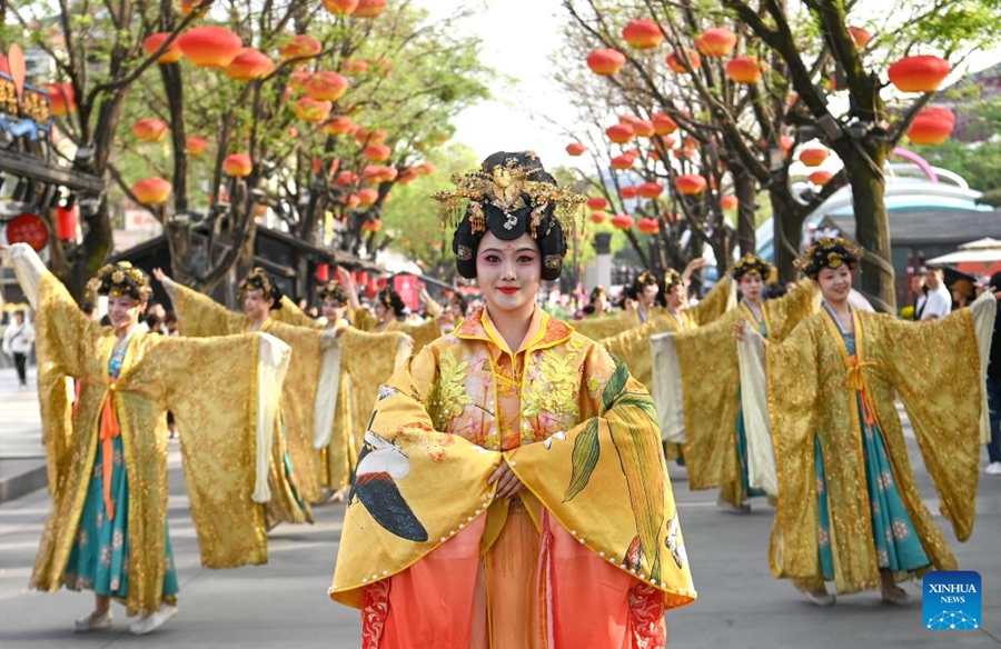 Sekilas Pemandangan di Xi’an, Bandar Bertemunya Elemen Tradisi dan Moden