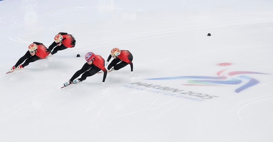 Skuad tred pendek China menghadiri sesi latihan sebelum pertandingan luncur laju trek pendek Sukan Musim Sejuk Asia 2025 di Harbin, provinsi Heilongjiang, timur laur China, 6 Februari 2025. (Xinhua/Xu Yanan)