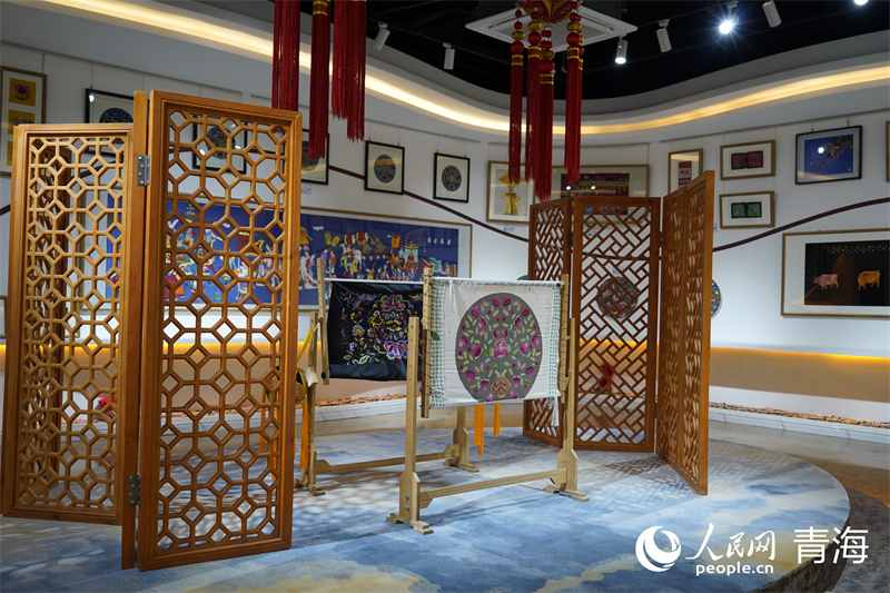 Artisan Xining Jadikan Warisan Budaya Sebagai Sebahagian Daripada Kehidupan Moden
