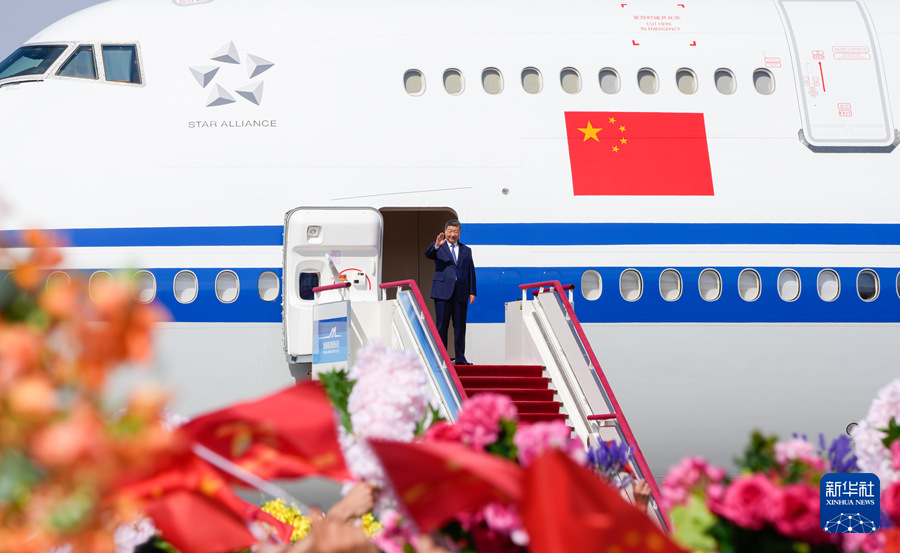 Xi Tiba di Urumqi