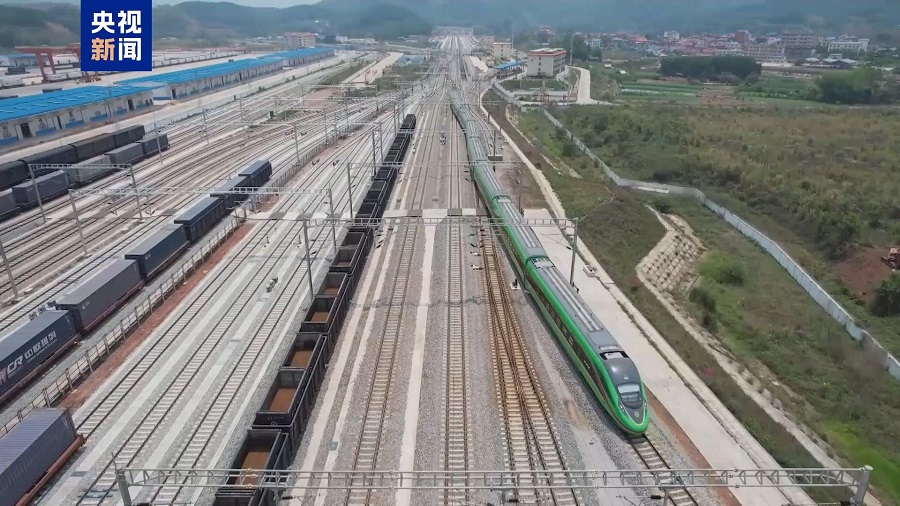 Rel China-Laos Rekod Aliran Penumpang Seramai  60 Juta