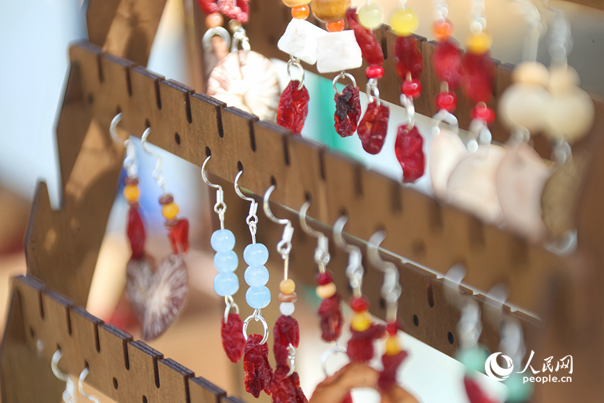 Musim Menuai Buah-Buahan Perubatan Bermula di Henan