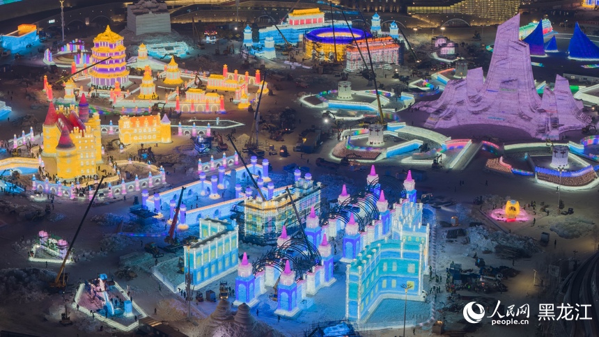 Taman Tema Ais, Salji Terbesar Dunia Bakal Buka di Harbin