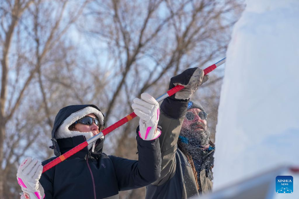 Pertandingan Arca Salji Harbin Buka Tirai