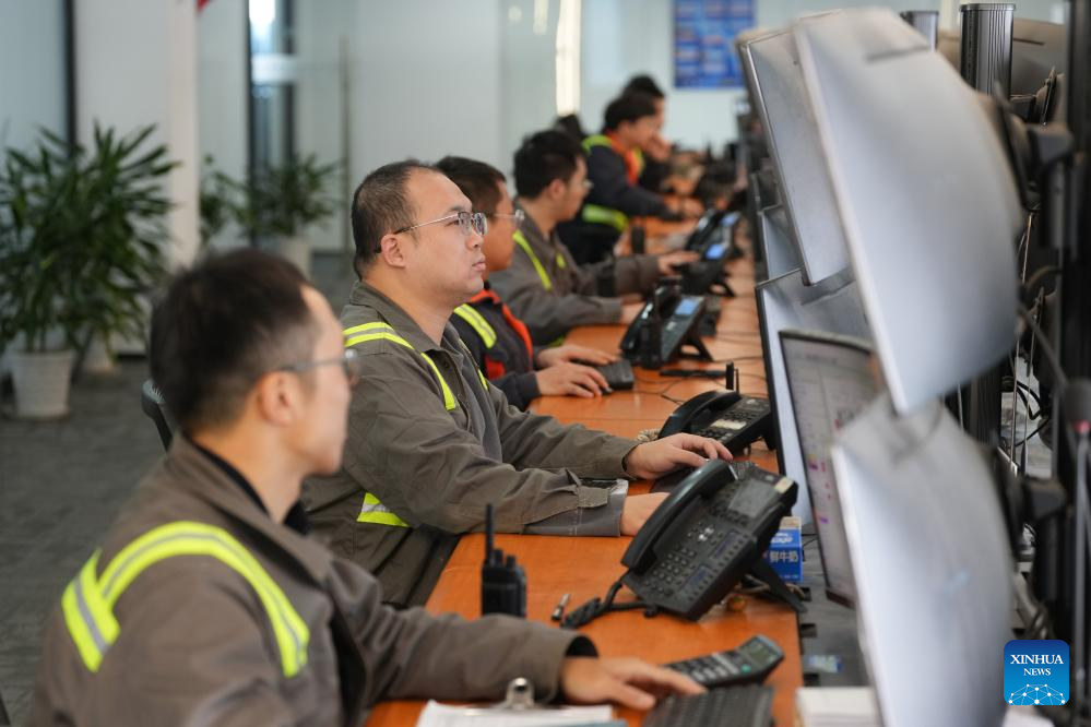 Jumlah Pengendalian Kargo di Pelabuhan Zhoushan Pertahankan Tangga Teratas di Dunia