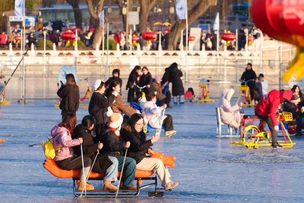 Beijing Rancak Bertemasya Ais, Salji