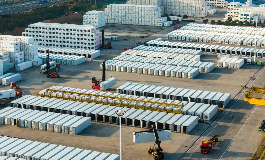 Foto menunjukkan kontena pendingin keluaran Taicang CIMC Reefer Logistics Equipment di provinsi Jiangsu, timur China. (Foto/Ji Haixin)