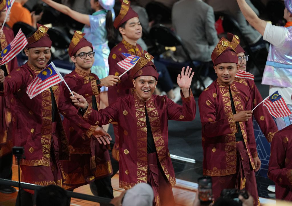 Anggota delegasi Malaysia menghadiri majlis pembukaan Pertandingan WorldSkills ke-48 di Shanghai, timur China, 22 September 2026. (Xinhua/ Ren Pengfei)