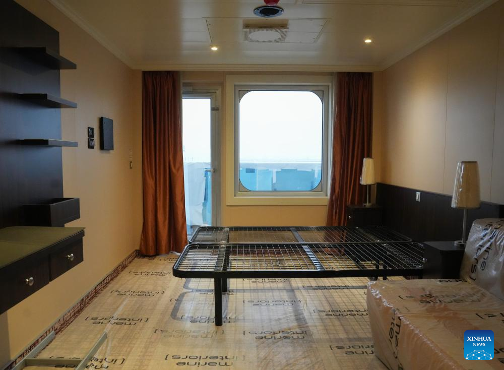 Foto bertarikh 16 Mac 2026 ini memaparkan bahagian dalam kapal persiaran mega “Adora Flora City” di Shanghai, timur China. (Xinhua/Ding Ting)